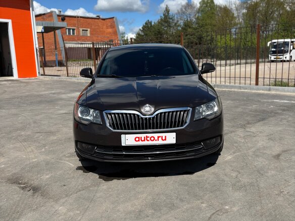 2014 Skoda Superb II Рестайлинг, коричневый, 1000000 рублей