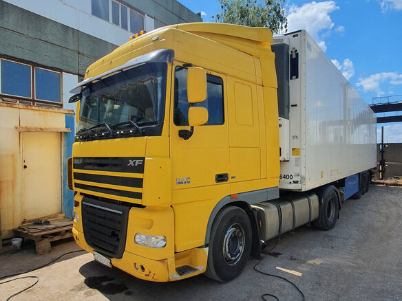 2012 DAF XF 105, жёлтый, 1700000 рублей
