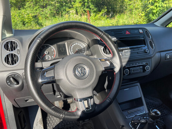 2011 Volkswagen Golf Plus II, красный, 1399000 рублей - вид 22