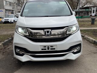 2015 Honda Stepwgn Spada V, белый, 2238000 рублей, вид 3