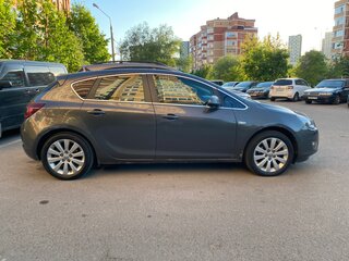 2010 Opel Astra J, серый, 690000 рублей, вид 4