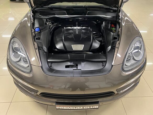 2012 Porsche Cayenne Diesel II (958), коричневый - вид 10