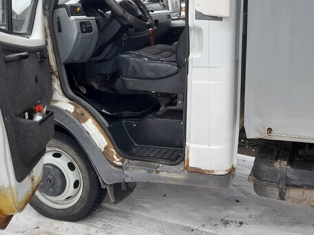 2010 ГАЗ ГАЗель (3302), белый, 880000 рублей, вид 3