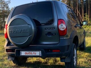 2017 Chevrolet Niva I Рестайлинг, серый, 585000 рублей, вид 3