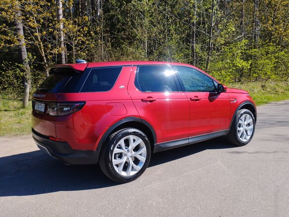 2021 Land Rover Discovery Sport I Рестайлинг, красный, 2350000 рублей - вид 16