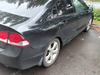 2010 Honda Civic VIII Рестайлинг, чёрный, 700000 рублей, вид 1