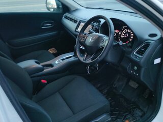 2015 Honda Vezel I, белый, 1680000 рублей, вид 5