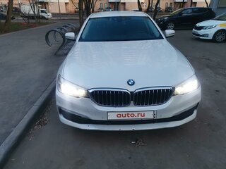 2017 BMW 5 серии 520d xDrive VII (G30/G31/G38), белый, 2200000 рублей, вид 2