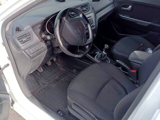 2016 Kia Rio III Рестайлинг, белый, 1180000 рублей, вид 5