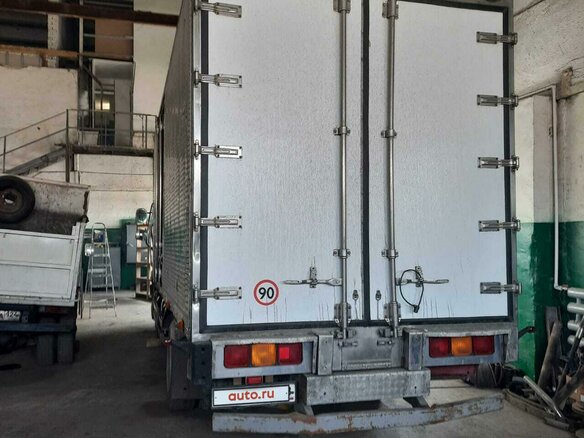 1999 Isuzu Forward (F-Series), серый, 2500000 рублей - вид 8