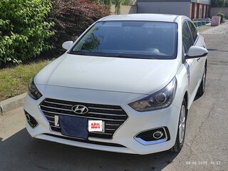 2017 Hyundai Solaris II, белый, 1850000 рублей, вид 1