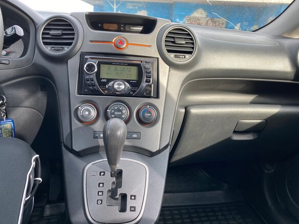 2007 Kia Carens II (UN), серебристый - вид 15
