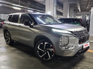 2022 Mitsubishi Outlander IV, серый, 3350000 рублей, вид 5