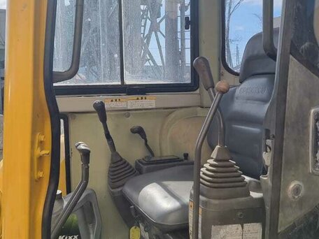 2016 Komatsu PC40, жёлтый, 2850000 рублей, вид 1