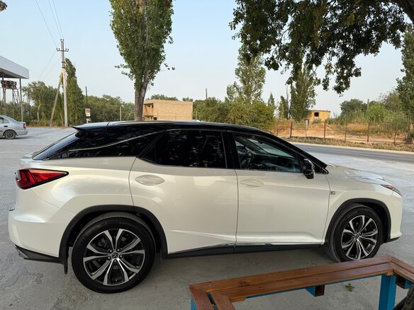 2019 Lexus RX 350 IV, белый, 5000000 рублей - вид 4