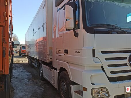 2008 Mercedes-Benz Actros, белый, 4600000 рублей, вид 2