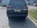 2015 Toyota Land Cruiser 200 Series Рестайлинг 2, чёрный, 5100000 рублей - вид 3