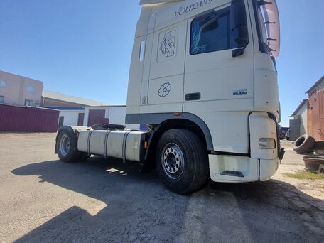 2003 DAF XF 95, белый, 1800000 рублей, вид 1