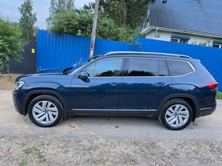 2021 Volkswagen Teramont I Рестайлинг, синий, 3800000 рублей, вид 5