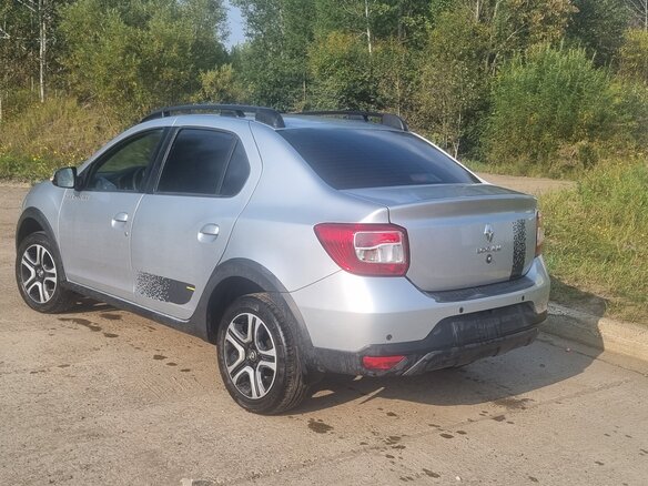 2020 Renault Logan Stepway II Рестайлинг, серый, 1000000 рублей - вид 1