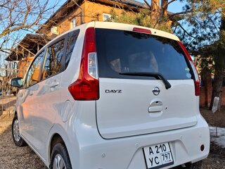 2018 Nissan Dayz I Рестайлинг, белый, 810000 рублей, вид 5