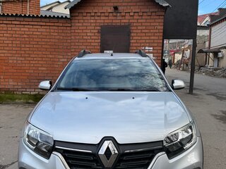 2020 Renault Sandero Stepway II Рестайлинг, серебристый, 1050000 рублей, вид 2