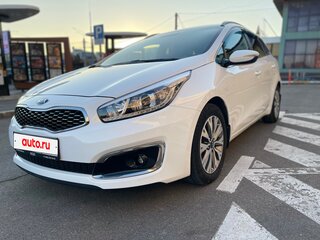 2018 Kia Ceed II Рестайлинг, белый, 1699000 рублей, вид 3