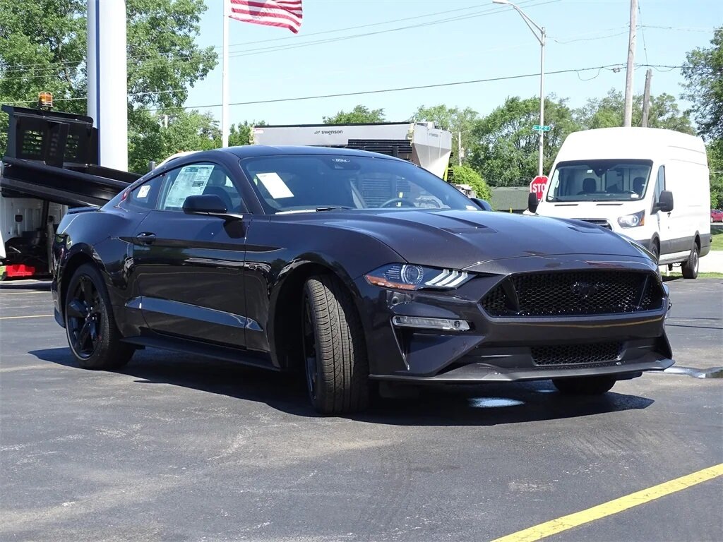 Открыть фотографии: Ford Mustang VI Рестайлинг
