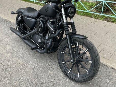 2018 Harley-Davidson Sportster 883, чёрный, 900000 рублей, вид 3