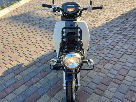 2019 Honda Super Cub, синий, 124000 рублей, вид 4