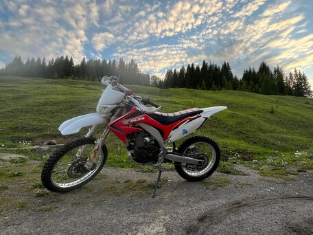 2016 Motoland XR250, красный, 159000 рублей, вид 4