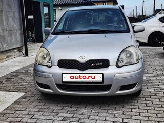 2004 Toyota Yaris I Рестайлинг, серебристый, 433000 рублей, вид 2