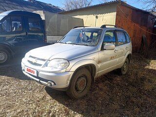 2011 Chevrolet Niva I Рестайлинг, серый, 450000 рублей, вид 1