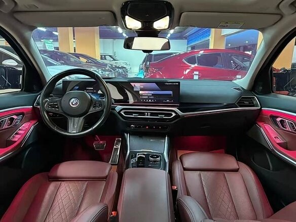 2024 BMW i3 I (G28) Рестайлинг, чёрный, 5200000 рублей - вид 11