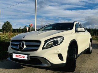 2015 Mercedes-Benz GLA 200 I (X156), белый, 1500000 рублей, вид 3
