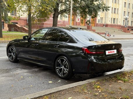 2024 BMW 3 серии 320i VII (G2x) Рестайлинг, чёрный, 5690000 рублей, вид 4