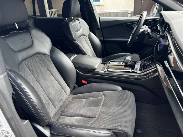 2021 Audi Q8 45 TDI I (4M), белый, 7099000 рублей - вид 12