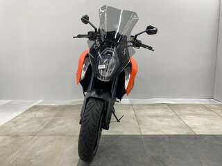 2016 KTM 1290 Super Duke GT, серый, 899000 рублей, вид 4