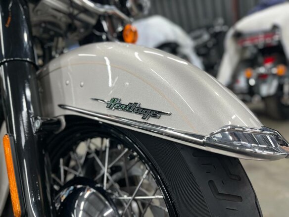 2018 Harley-Davidson Heritage, бежевый, 1490000 рублей - вид 21