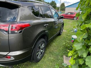 2017 Toyota RAV4 IV (XA40) Рестайлинг, коричневый, 2100000 рублей, вид 4