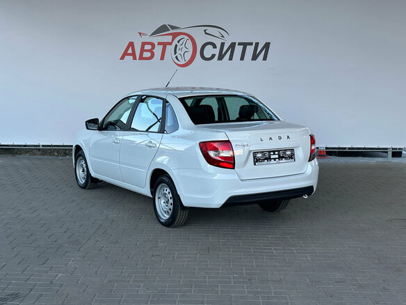 2026 Lada (ВАЗ) Granta I Рестайлинг, белый, 1010000 рублей - вид 8