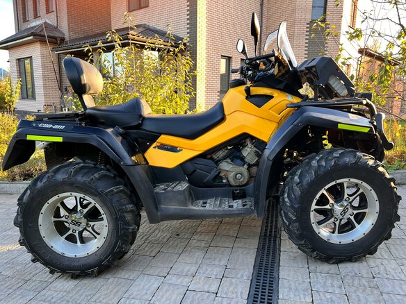 2011 BRP Can-Am Outlander 800, чёрный, 1100000 рублей - вид 2