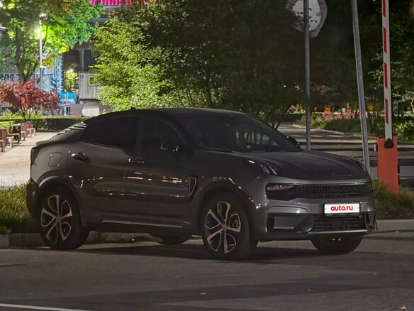 2021 Lynk & Co 05, серый, 2800000 рублей - вид 23
