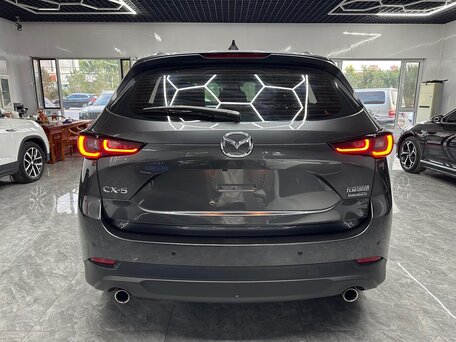 2023 Mazda CX-5 II Рестайлинг, серый, 1950048 рублей, вид 5