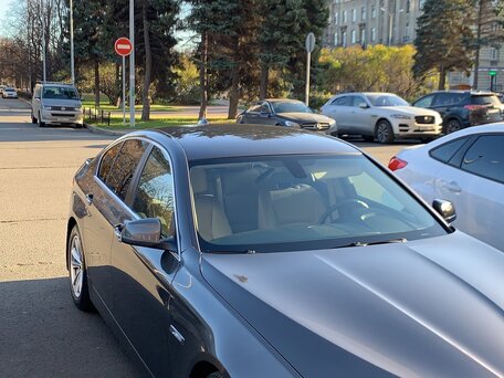 2013 BMW 5 серии 528i xDrive VI (F10/F11/F07), коричневый, 1750000 рублей, вид 1