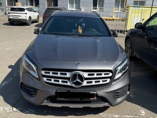 2018 Mercedes-Benz GLA 200 I (X156) Рестайлинг, серый, 2600000 рублей, вид 4
