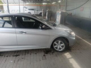 2011 Hyundai Solaris I, серый, 460000 рублей, вид 2