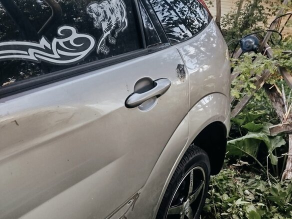 1999 Ford Focus I, серебристый, 135000 рублей - вид 9