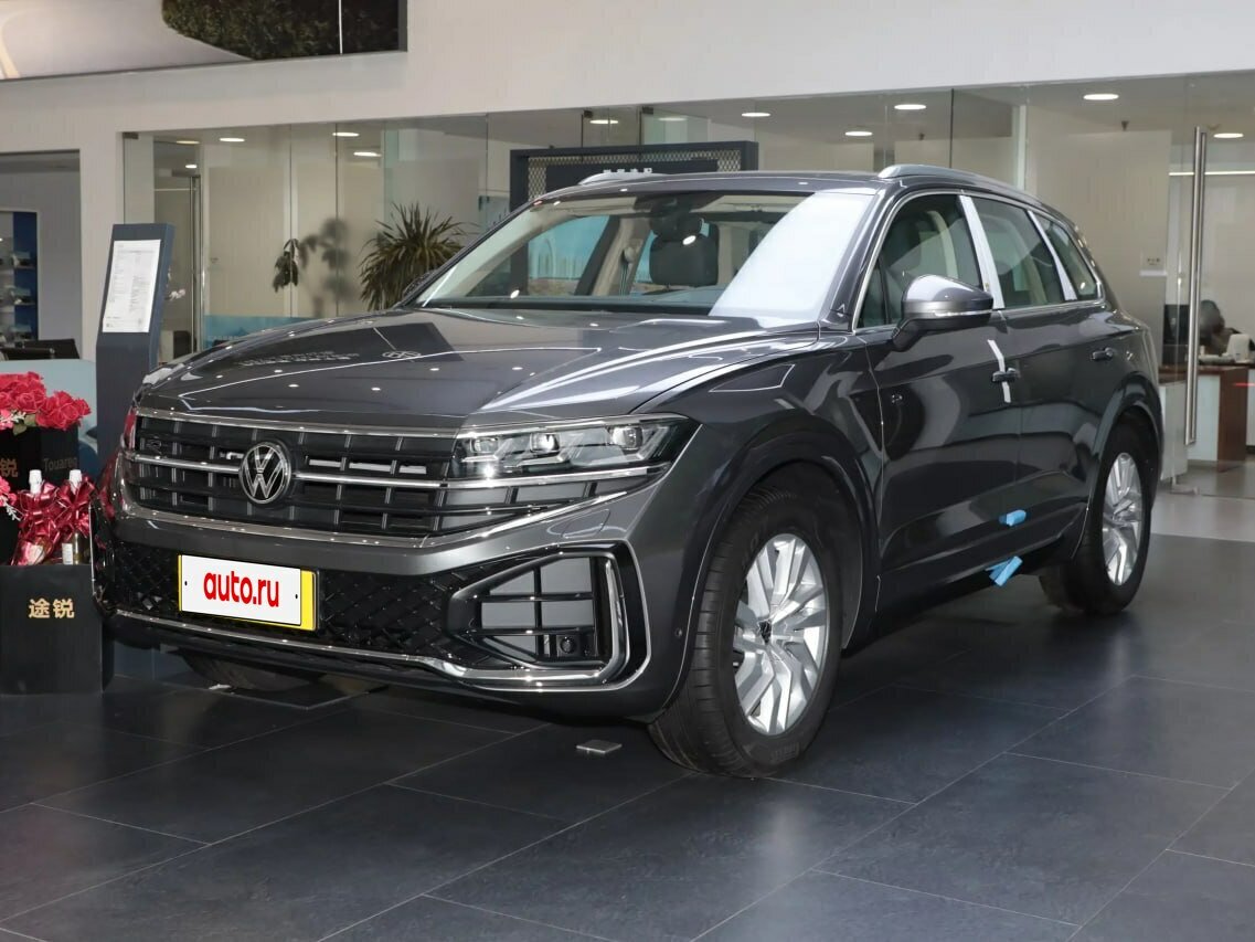 Открыть фотографии: Volkswagen Touareg III Рестайлинг