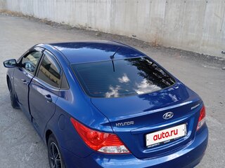 2013 Hyundai Solaris I, синий, 880000 рублей, вид 4
